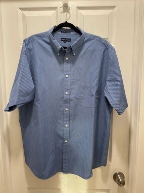 Grant Thomas Striped Short-Sleeve Button-Down Shirt in Blue